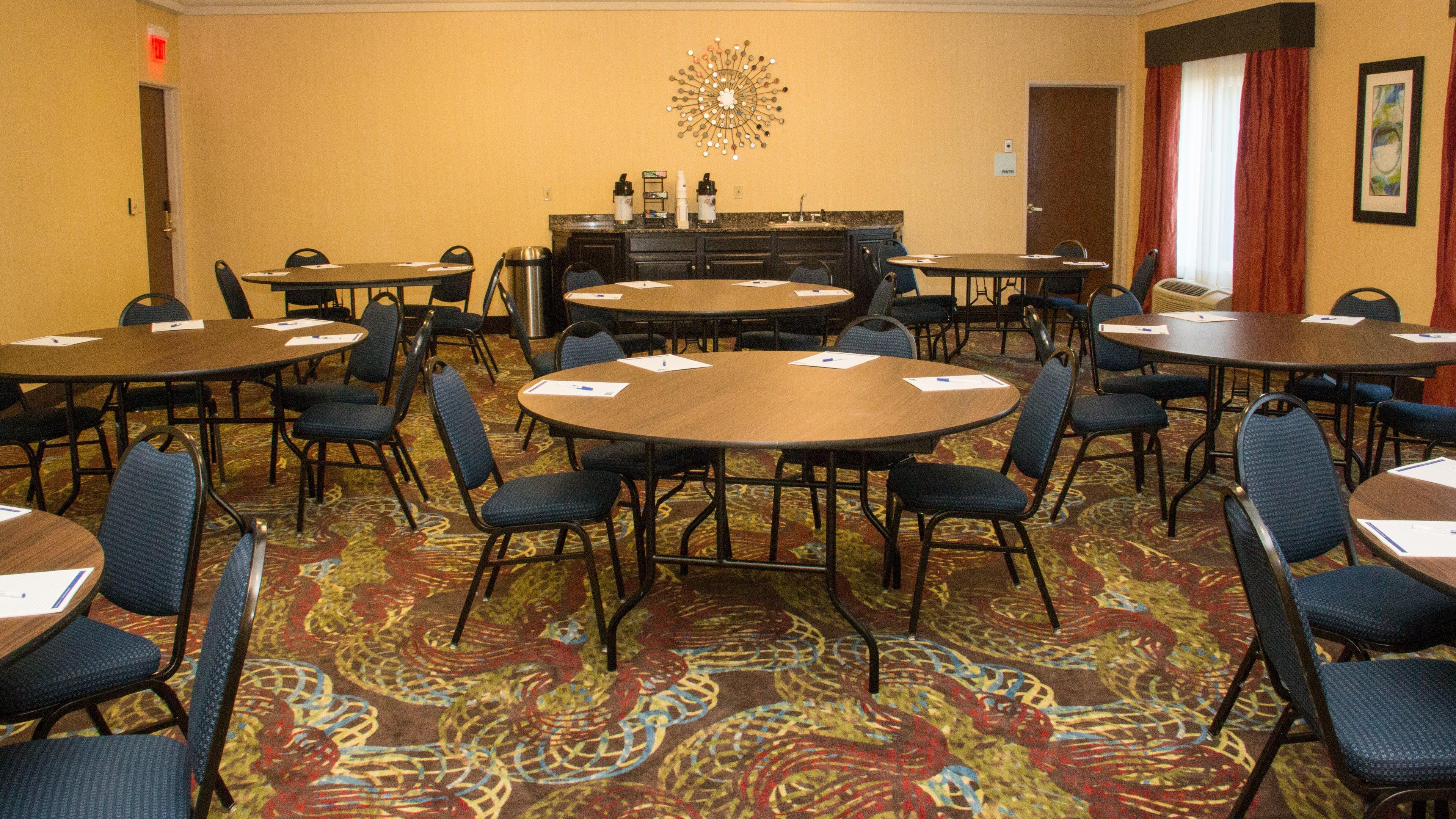 Holiday Inn Express Hotel & Suites Saginaw By Ihg Kültér fotó