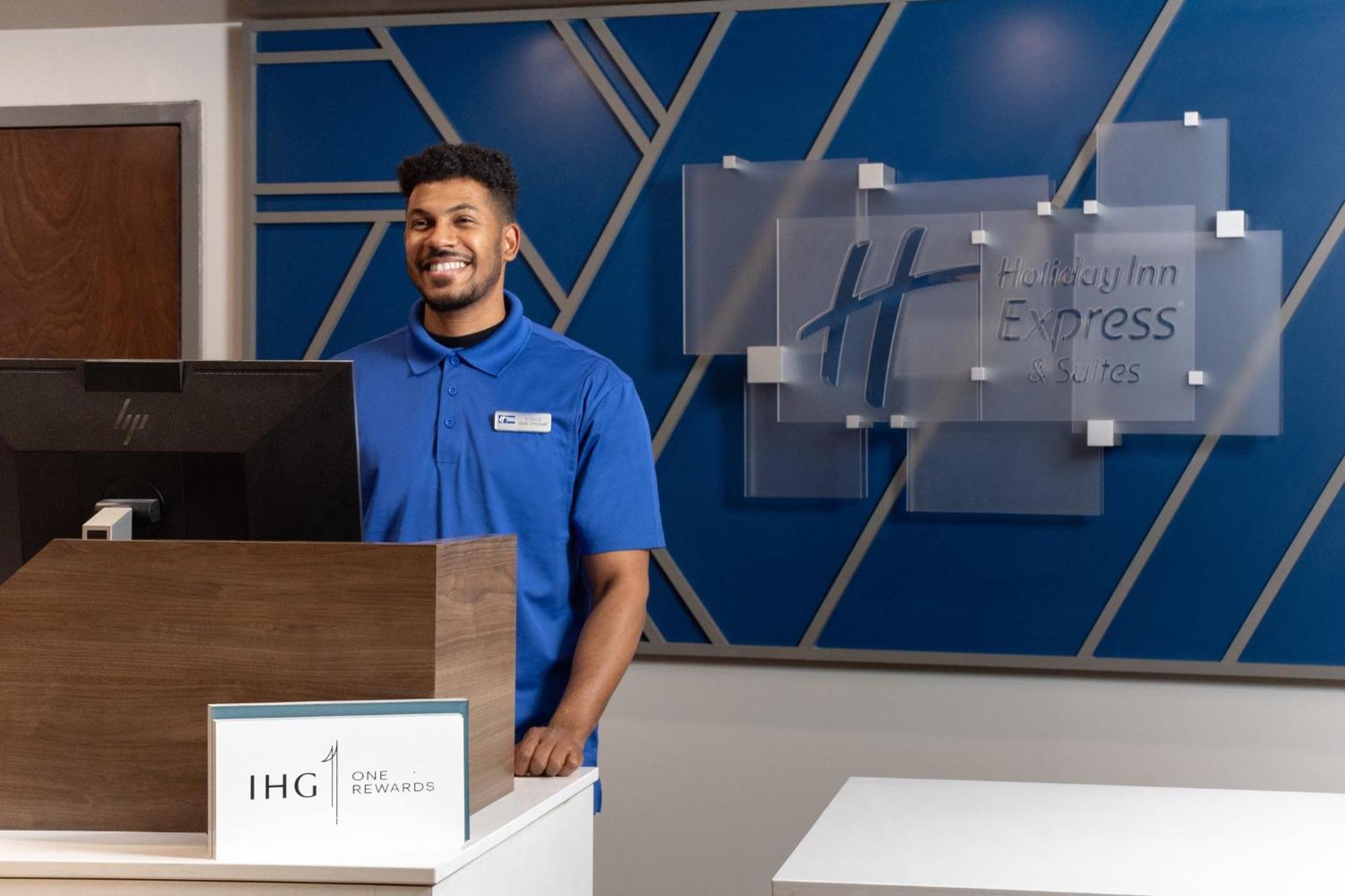 Holiday Inn Express Hotel & Suites Saginaw By Ihg Kültér fotó